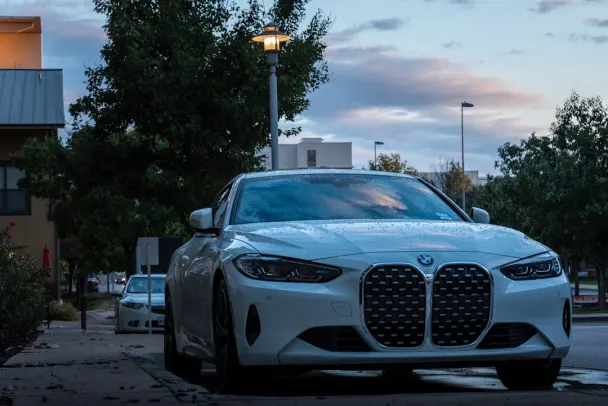 Kasino Mad Money Apl Android/iOS